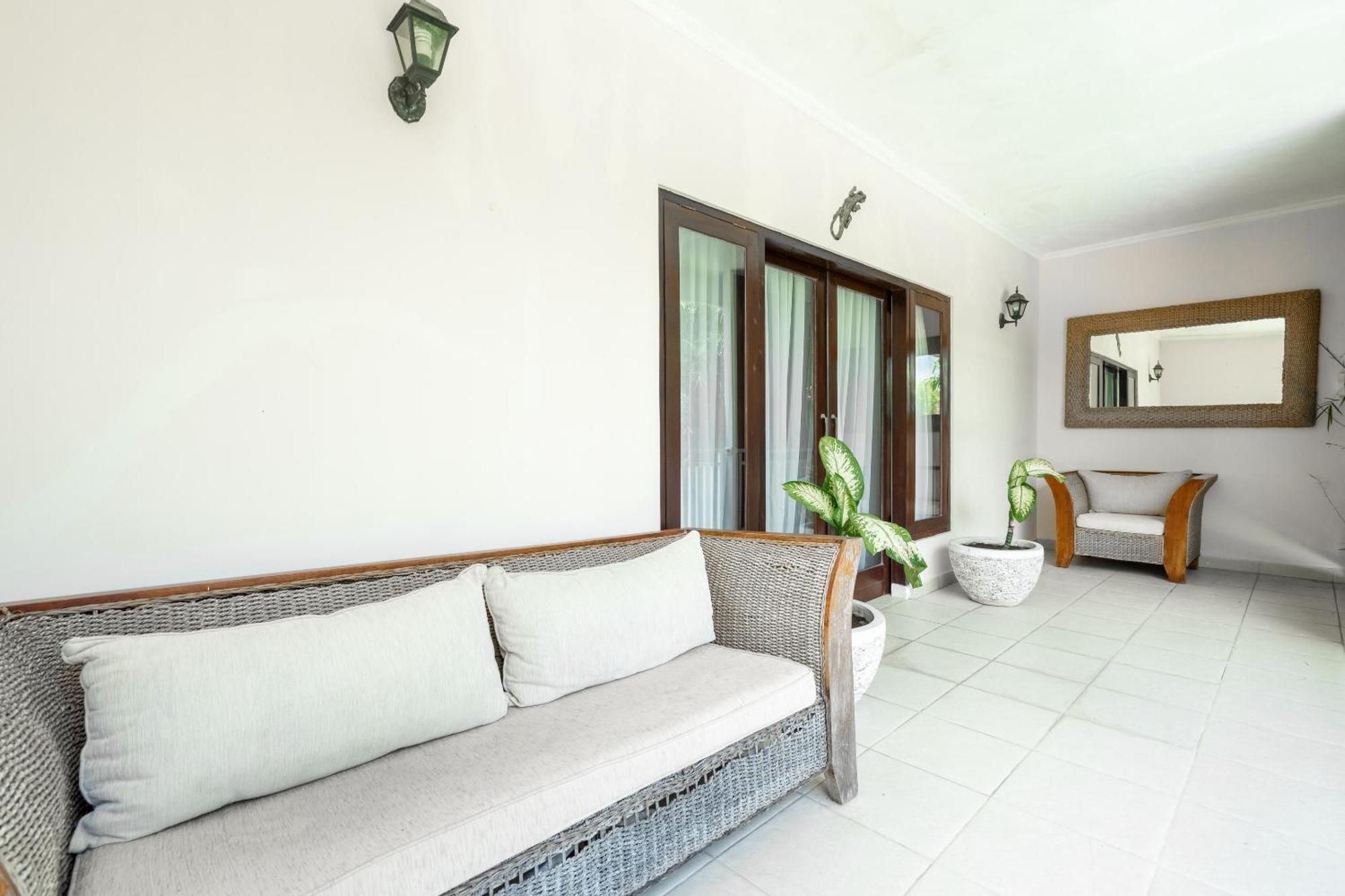 9 Bedroom Vista *