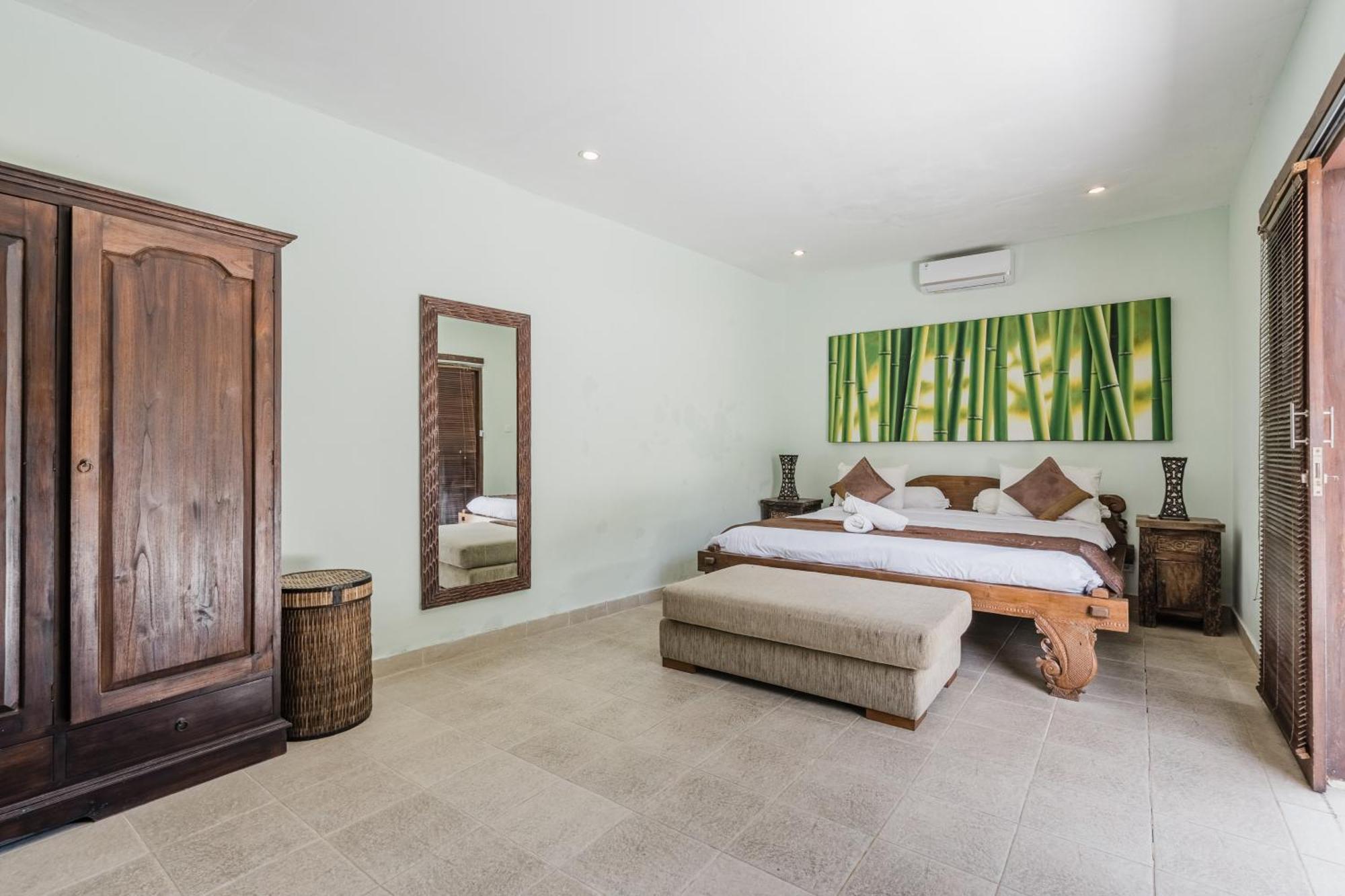 9 Bedroom Vista Villa *