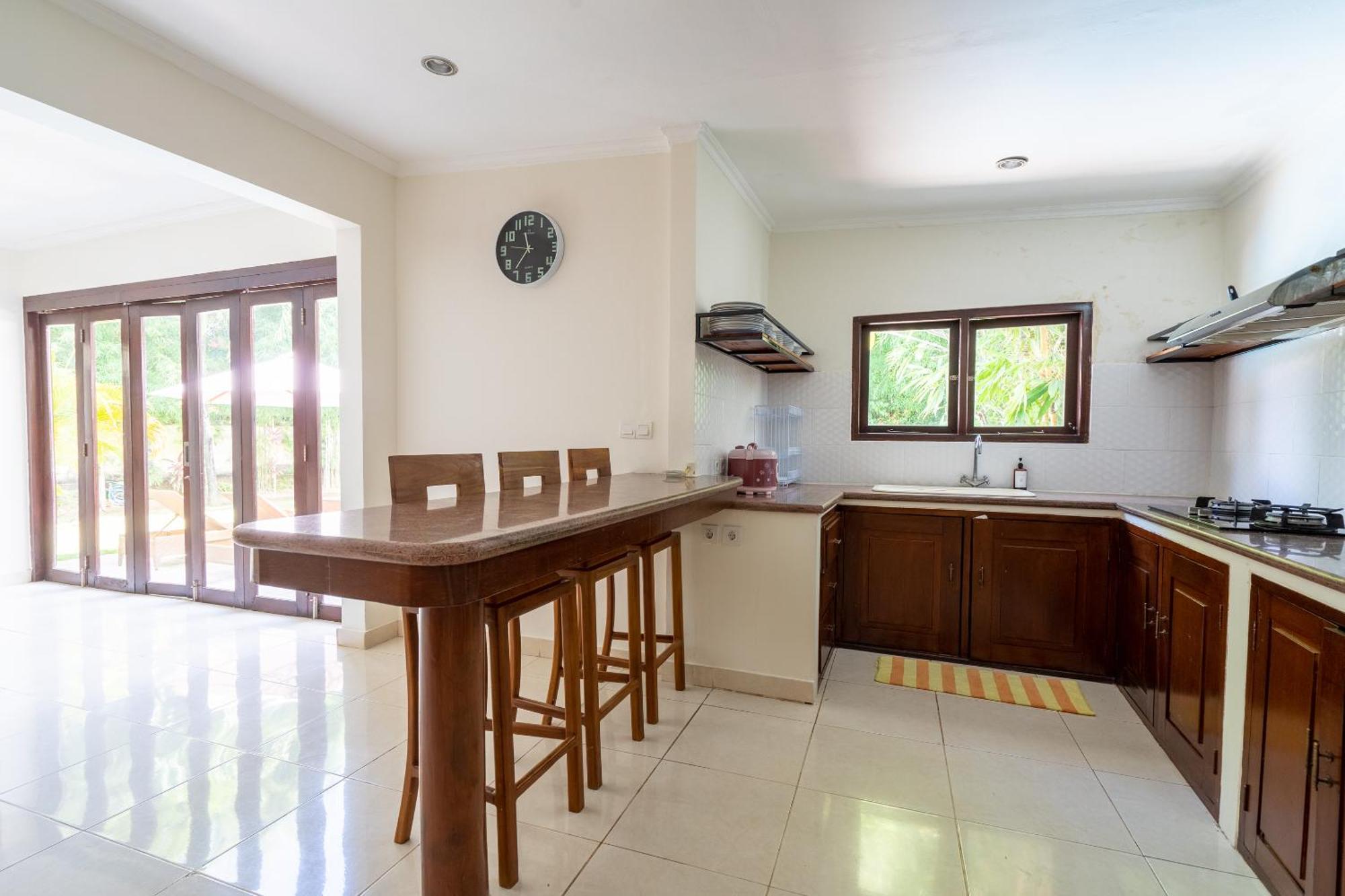 9 Bedroom Vista *
