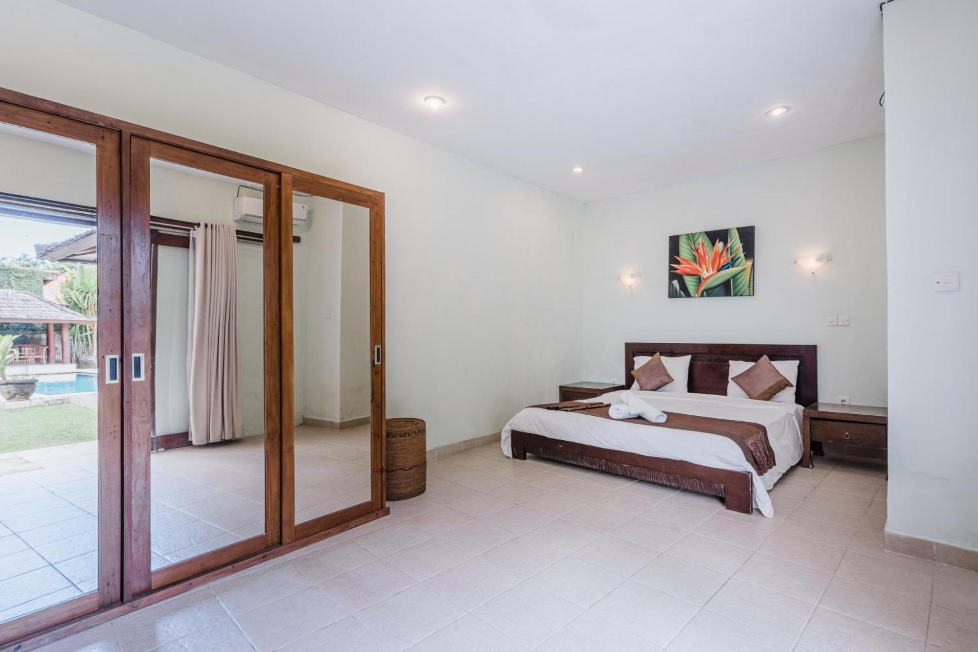 9 Bedroom Vista *